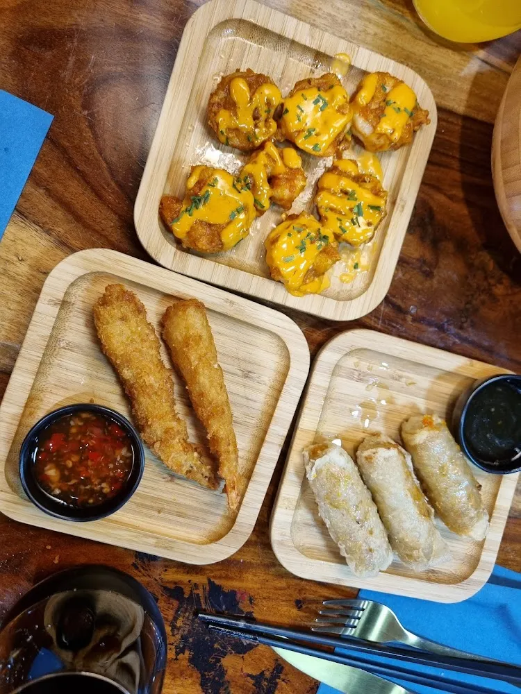 Dynamite Crevettes Nems Tempuras